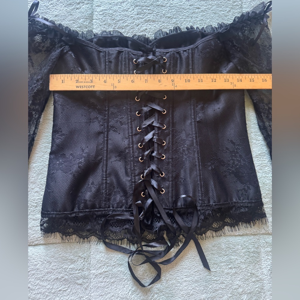 Chic Black Lace Corset Blouse - Picture 13 of 13